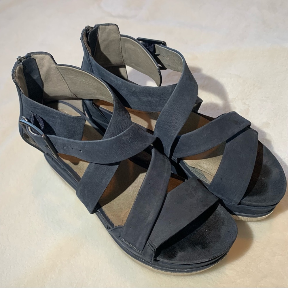 Eileen Fisher Blue Strappy Suede Platform Sandals Size 6 - Picture 2 of 10